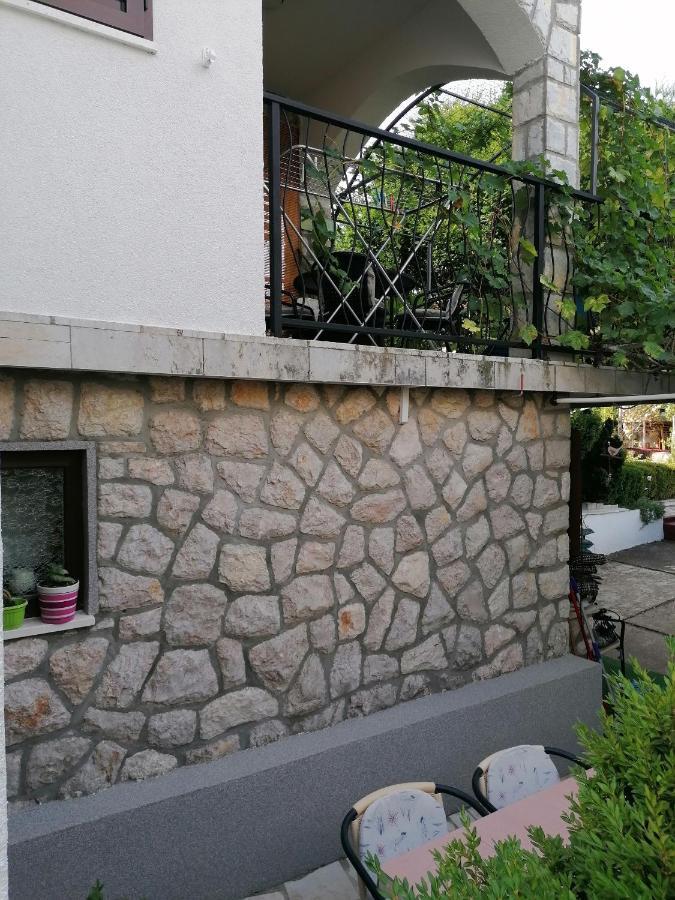 Apartments With A Parking Space Njivice, Krk - 5320 Экстерьер фото