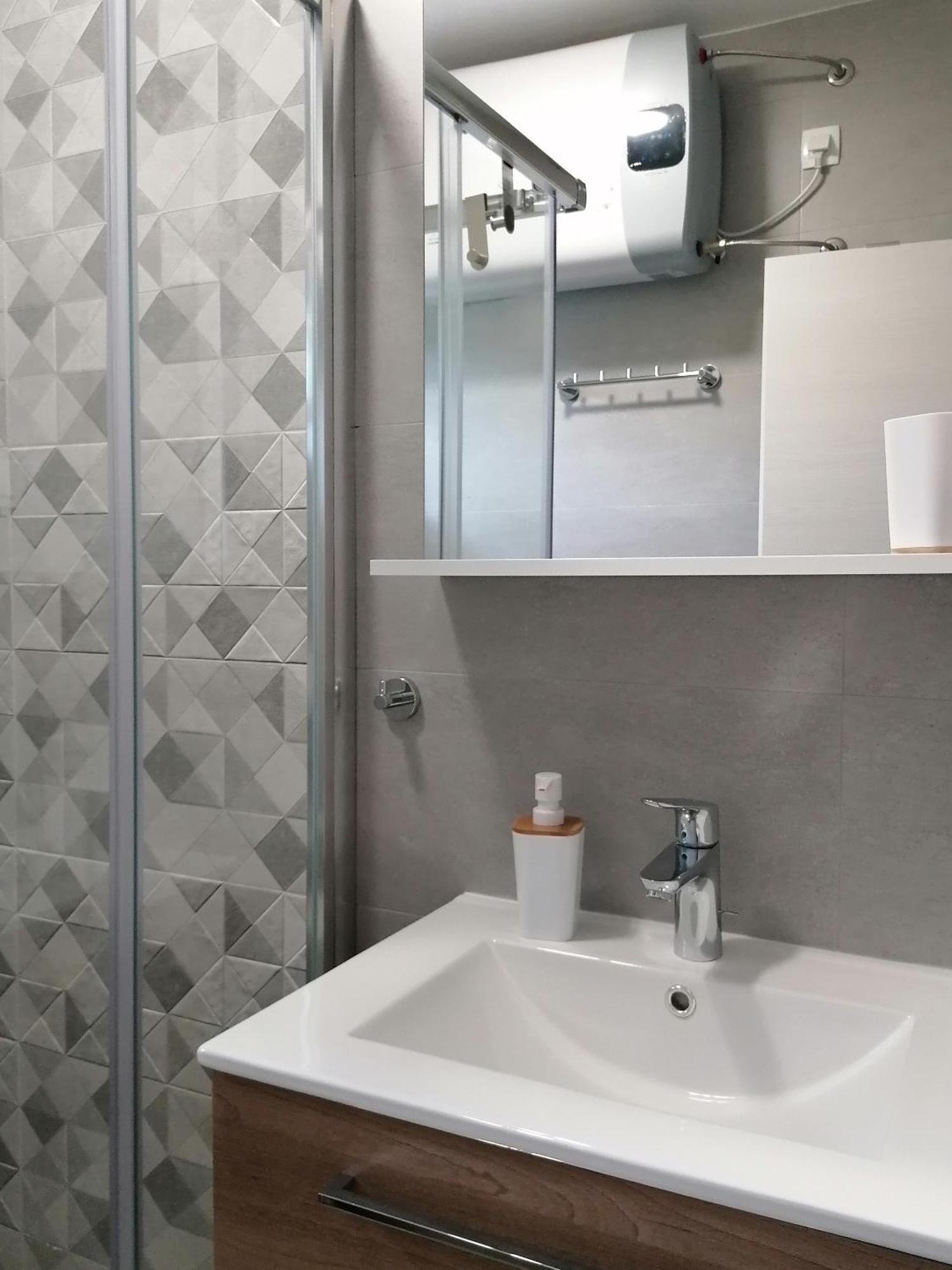 Apartments With A Parking Space Njivice, Krk - 5320 Номер фото